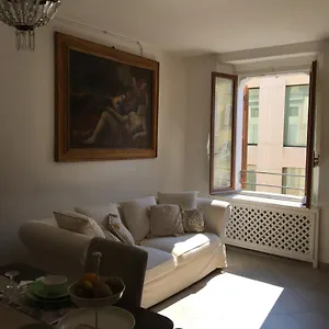 Apartment Il Tenore D'oro Centralissimo, Parma